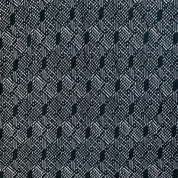 LulaRoe Randy - Picture 2 of 3